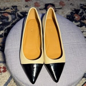J-CREW Loewe Cream and Black Pointed Flats Size 7